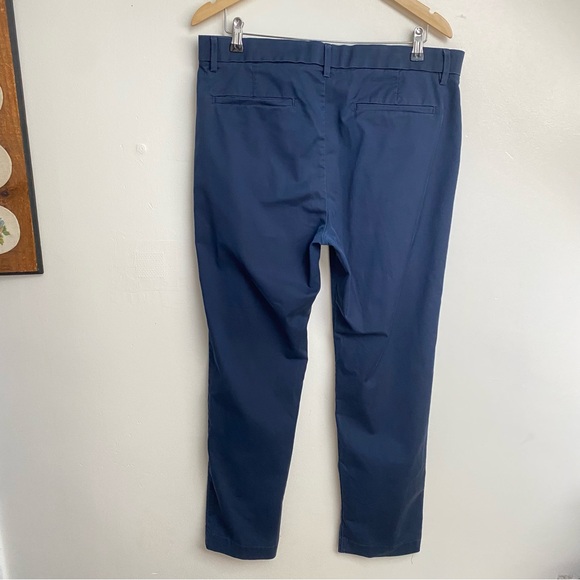 Banana Republic Slim Fit Lightweight Chino Pants - Picture 7 of 11